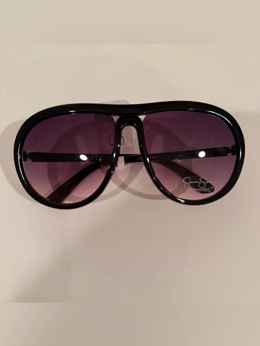 NWT Jessica Simpson Oversized Aviator Black Frame Sunglasses with Purple Lenses